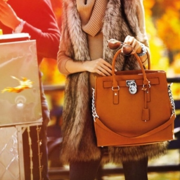 Michael Kors Handbags - Michael Kors Hamilton Saffiano Tote in Clementine